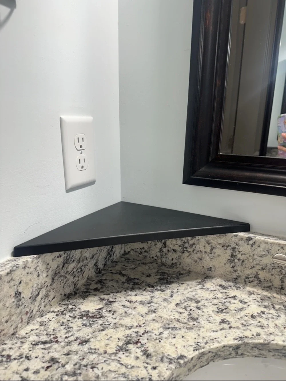 Modern Corner Shelf Display - Set of 2